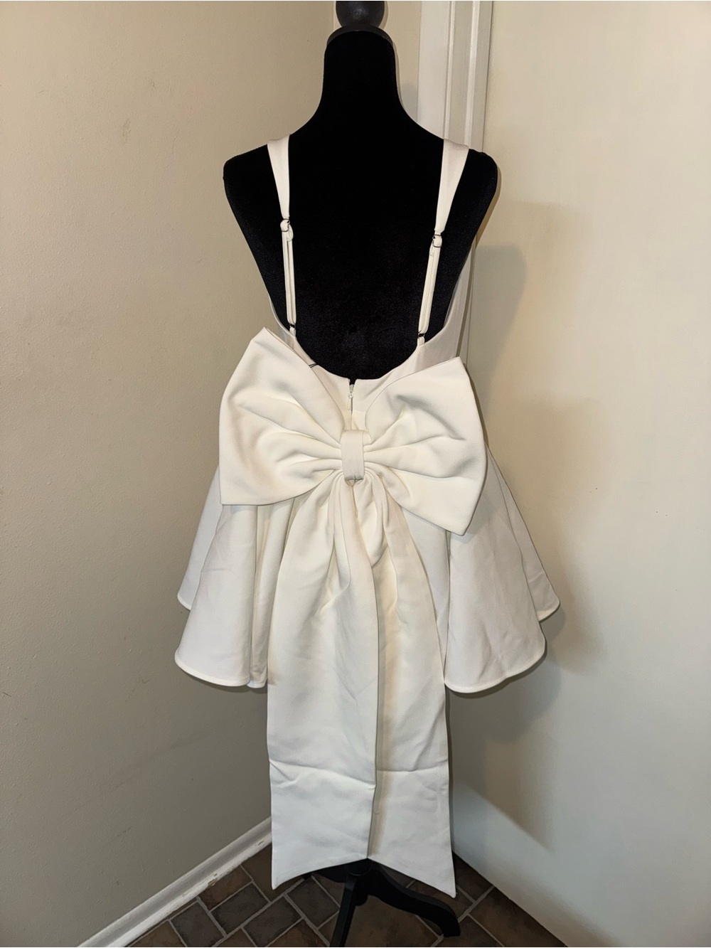 Babyboo Fashion White Square-Neck Fit & Flare Mini Dress with Detachable Bow XL - Picture 5 of 6
